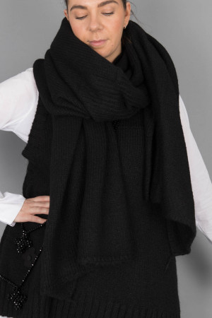 pl235060 - PLU The Knit Scarf @ Walkers.Style buy women's clothes online or at our Norwich shop.