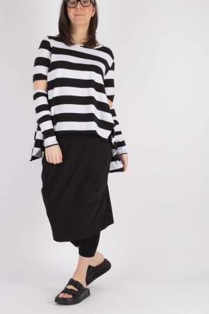 rh240173 - Rundholz Skirt @ Walkers.Style buy women's clothes online or at our Norwich shop.